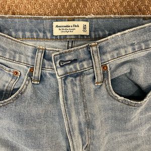 A&F 90s slim straight ultra high rise jeans